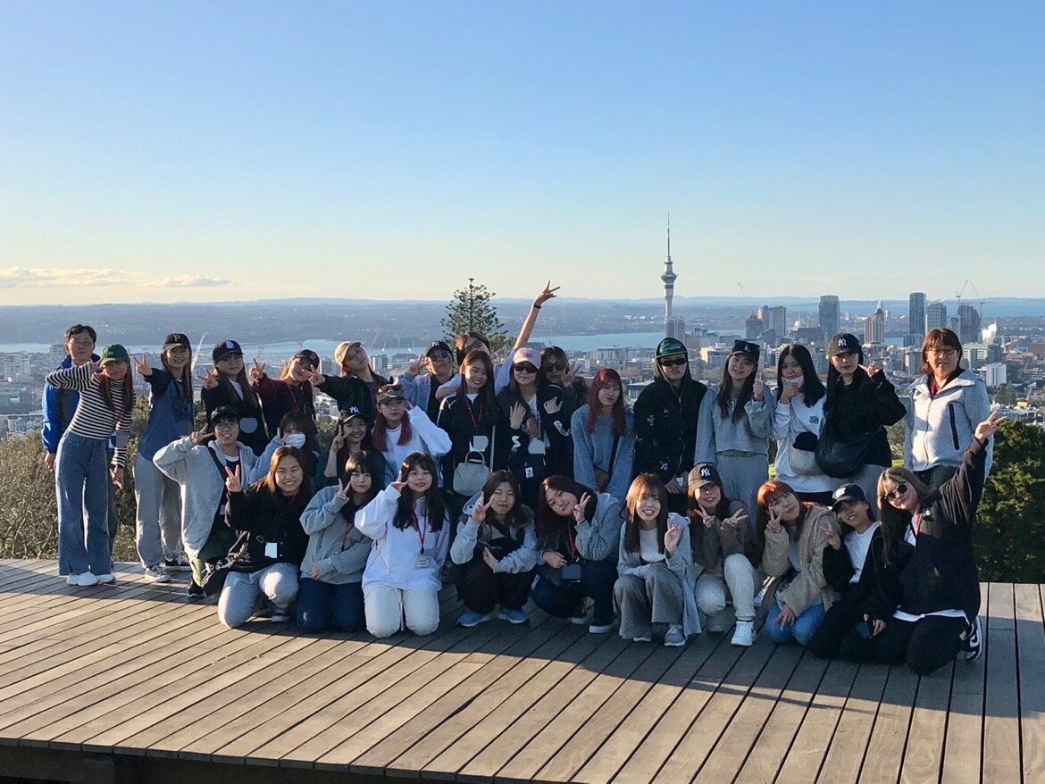 ②Mt.Edenで集合写真.JPG