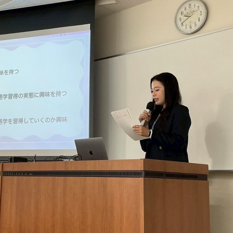 4年生が卒業研究の中間発表を行いました